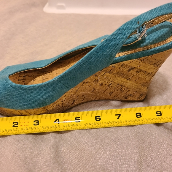 A.n.a. A New Approach Size 8.5 Platform Wedges - Picture 10 of 11